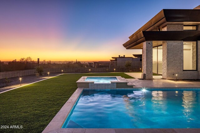 24779 N 91st St, Scottsdale, AZ 85255 - view of pool with a pool with connected hot tub