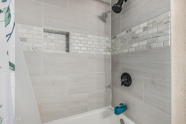 325 E Harmony Ave, Mesa, AZ 85210 - bathroom featuring shower / tub combo
