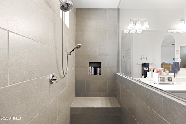 3655 N Astoria Dr, Florence, AZ 85132 - bathroom featuring tiled shower