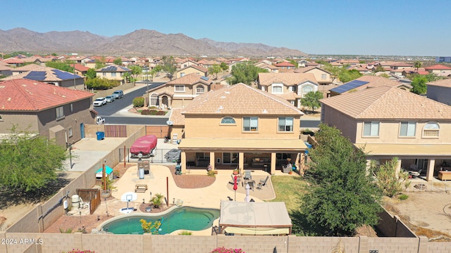 bird's eye view featuring a mountain view