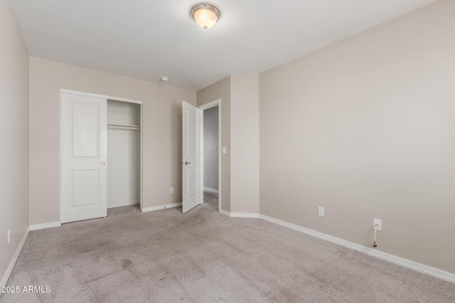 2000 N 36th St Unit 14, Phoenix, AZ 85008 - unfurnished bedroom featuring carpet and a closet