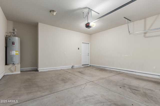 2000 N 36th St Unit 14, Phoenix, AZ 85008 - garage with electric water heater and a garage door opener