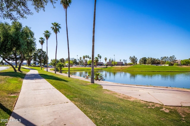 1777 W Redfield Rd, Gilbert, AZ 85233 - view of home's community with a water view and a yard