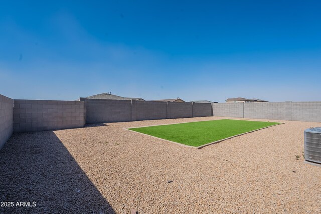 359 E Watson Pl, Casa Grande, AZ 85122 - view of yard featuring cooling unit