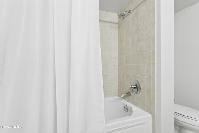 4808 N 24th St Unit 1228, Phoenix, AZ 85016 - bathroom with shower / tub combo and toilet