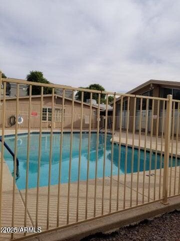 1622 E Campbell Ave Unit L, Phoenix, AZ 85016 - community pool featuring fence