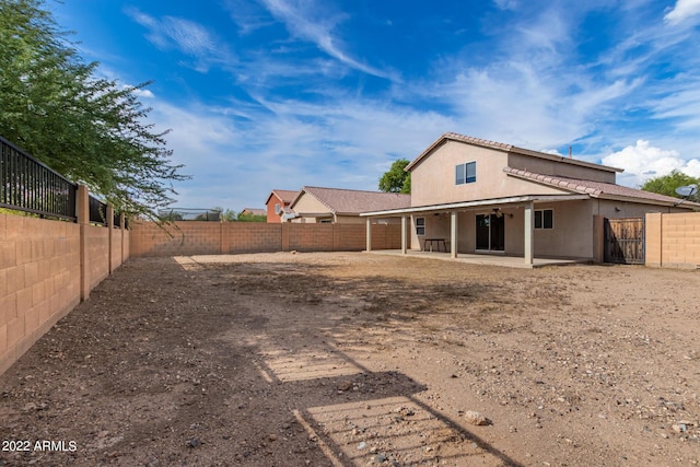 6537 W Riva Rd, Phoenix, AZ 85043 - rear view of property with a patio area