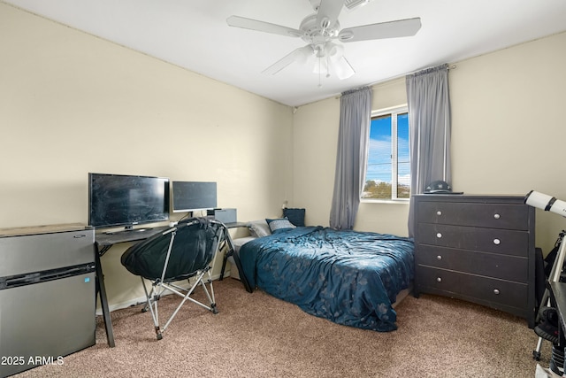 bedroom featuring carpet floors and ceiling fan