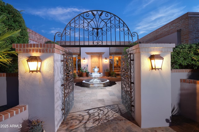 4885 N Via De La Granja, Tucson, AZ 85718 - view of patio featuring a gate