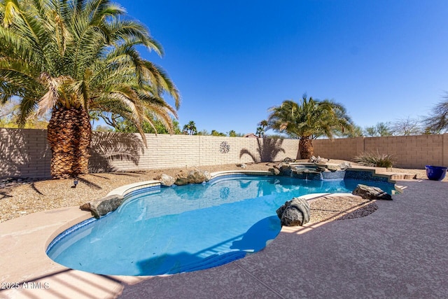 16047 S 14th Dr, Phoenix, AZ 85045 - view of pool featuring a fenced backyard and a pool with connected hot tub