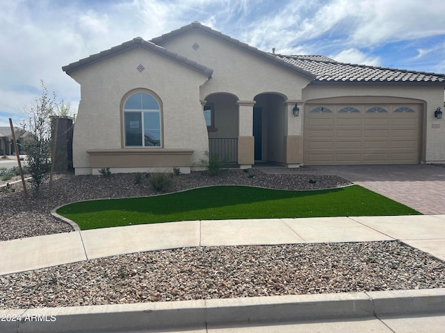 view of front of home featuring a garage