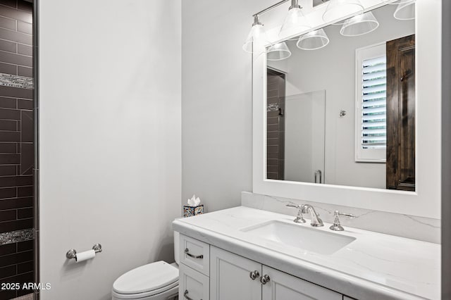 13750 E Yucca St, Scottsdale, AZ 85259 - bathroom with toilet, vanity, and tiled shower