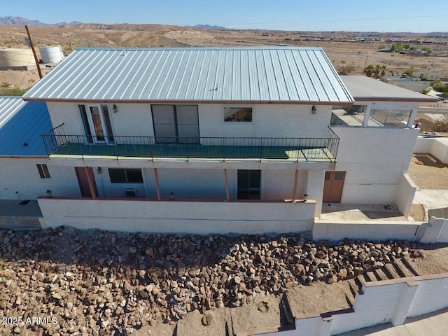 exterior space featuring a mountain view