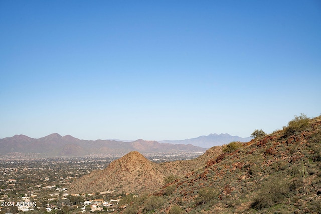 Listing photo 3 for 4524 E Moonlight Way Unit 4, Paradise Valley AZ 85253