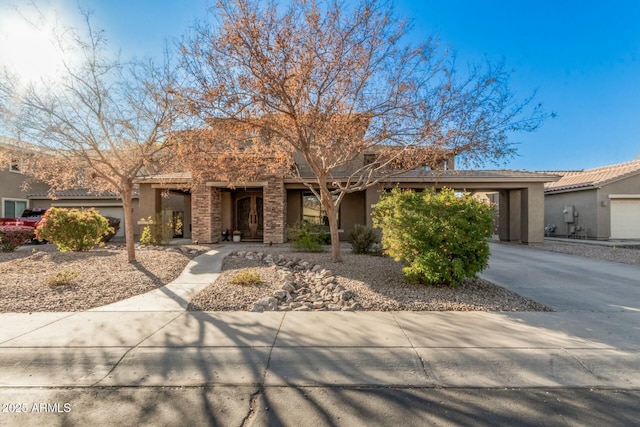 view of front of house featuring a carport