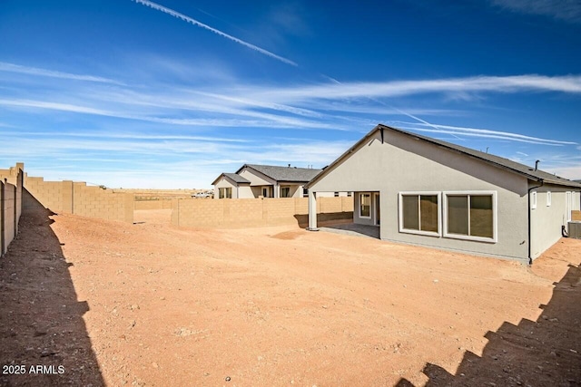 3310 Iron King Cir, Prescott, AZ 86301 - view of yard featuring central AC and a fenced backyard