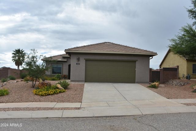 view of front facade featuring a garage