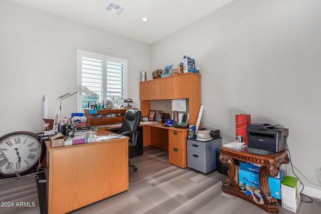 office area featuring light hardwood / wood-style flooring