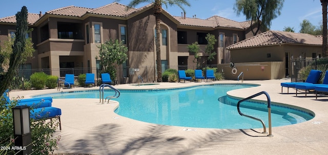 7027 N Scottsdale Rd Unit 237, Paradise Valley AZ, 85253, 3 bedrooms, 2 baths multi for sale