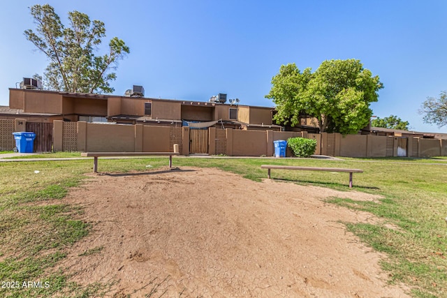 3646 N 67th Ave Unit 29, Phoenix, AZ 85033 - view of yard