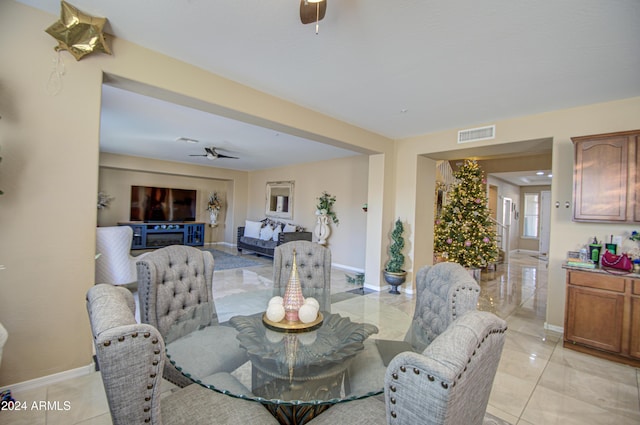 dining area with ceiling fan