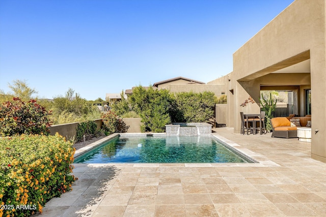 9894 E Miramonte Dr, Scottsdale, AZ 85262 - view of pool featuring a patio area, a fenced backyard, and a pool with connected hot tub