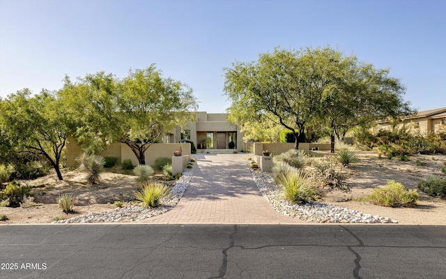 9894 E Miramonte Dr, Scottsdale, AZ 85262 - pueblo-style house with stucco siding