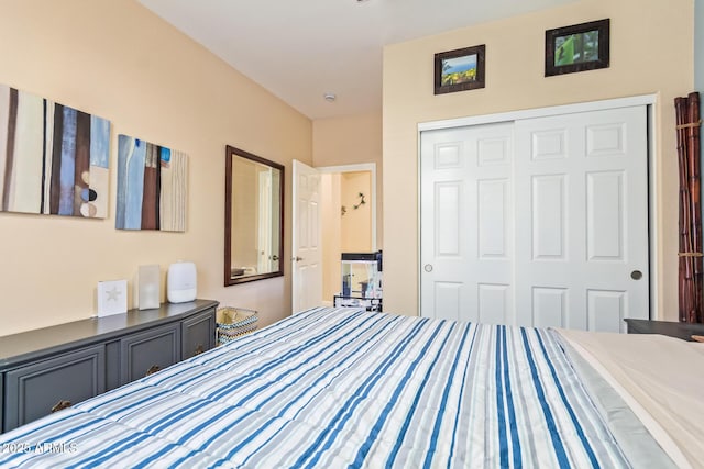 3823 E Kroll Dr, Gilbert, AZ 85234 - bedroom featuring a closet