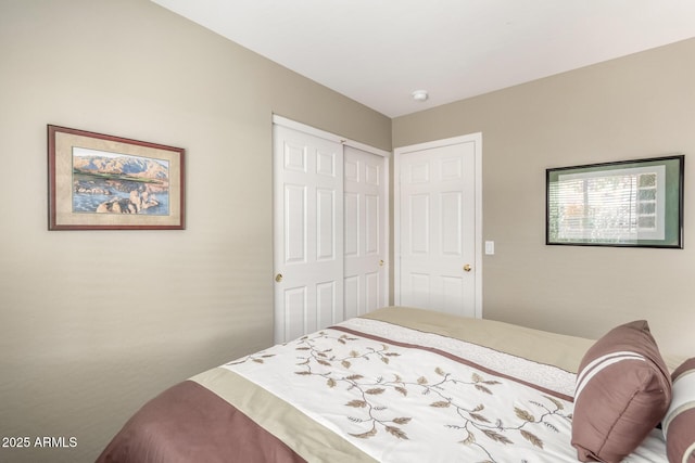 bedroom featuring a closet