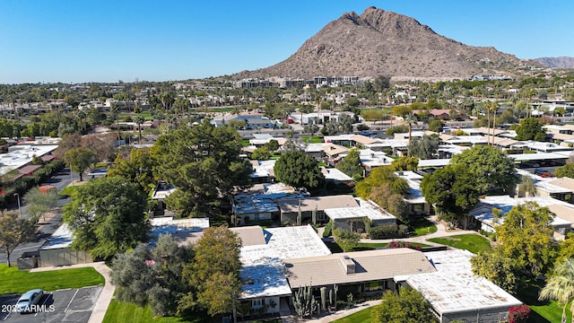 drone / aerial view featuring a mountain view