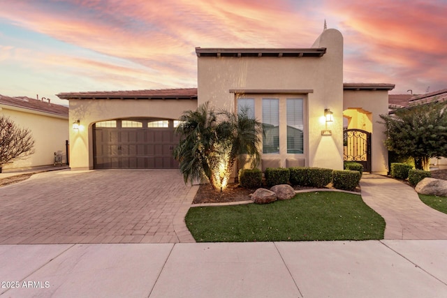 view of front of home featuring a garage