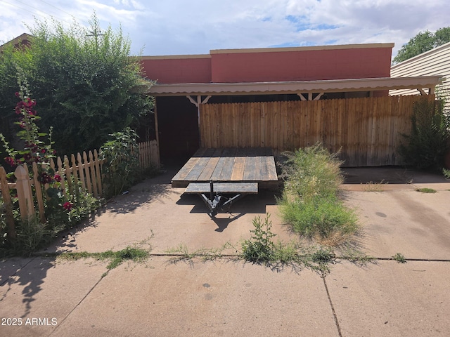 813 N Berry Ave, Winslow, AZ 86047 - view of patio / terrace