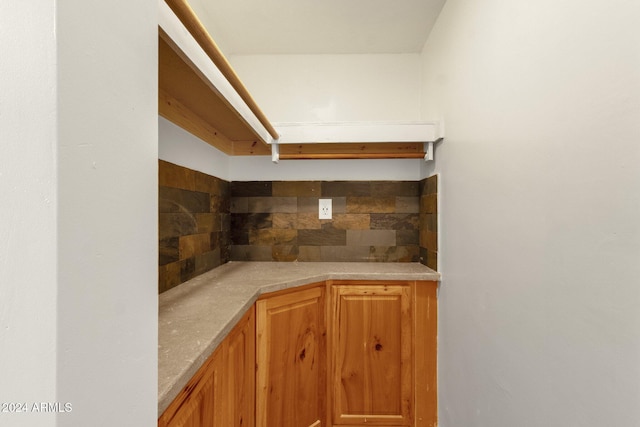 kitchen featuring decorative backsplash