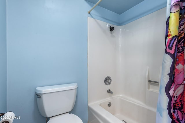 3010 E Cortez St, Phoenix, AZ 85028 - full bath featuring shower / bathtub combination with curtain and toilet