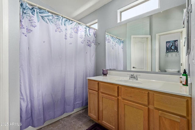 1350 S Greenfield Rd Unit 2205, Mesa, AZ 85206 - full bath featuring vanity and a shower with curtain