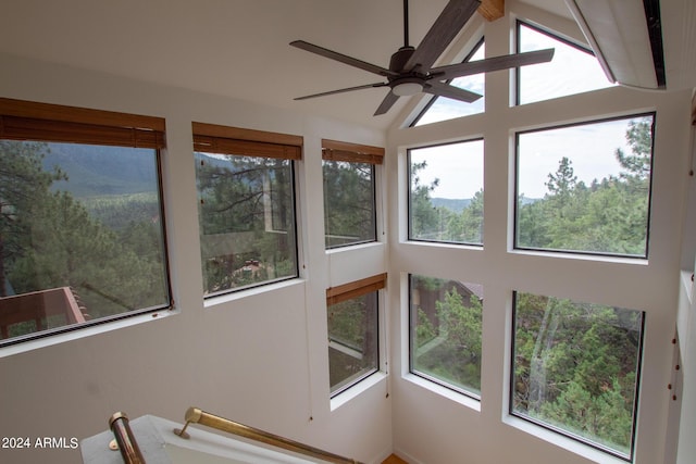 5120 N Juniper Loop, Pine, AZ 85544 - interior space with lofted ceiling