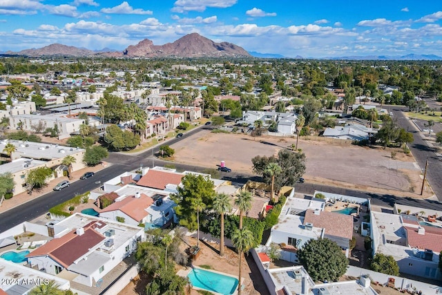 bird's eye view featuring a mountain view