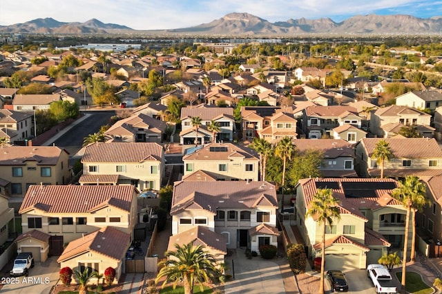 bird's eye view featuring a mountain view