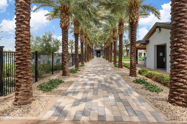 5725 S 101st St, Mesa, AZ 85212 - surrounding community featuring fence