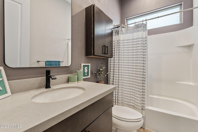 5725 S 101st St, Mesa, AZ 85212 - full bathroom with shower / tub combo with curtain, vanity, and toilet
