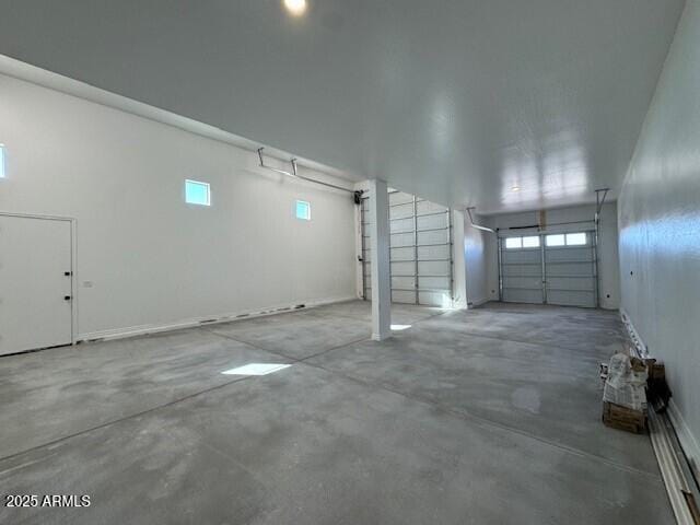 10039 W Verde Ln, Avondale, AZ 85392 - view of garage