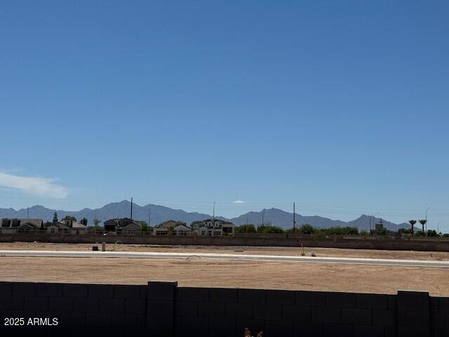 10039 W Verde Ln, Avondale, AZ 85392 - mountain view