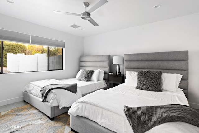 bedroom with visible vents, baseboards, a ceiling fan, and recessed lighting