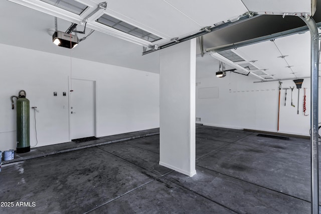 11257 E Reginald Ave, Mesa, AZ 85212 - garage with a garage door opener