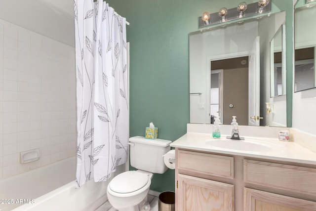 1950 E Kings Ave, Phoenix, AZ 85022 - full bath with vanity, toilet, and shower / tub combo with curtain