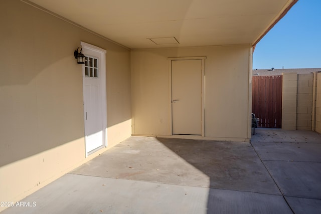 7136 W Cheryl Dr, Peoria, AZ 85345 - doorway to property featuring a patio area, stucco siding, and fence