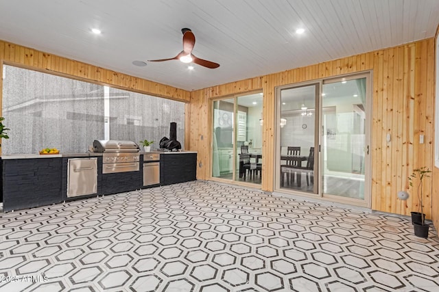 1501 E Rakestraw Ln, Gilbert, AZ 85298 - view of patio with ceiling fan