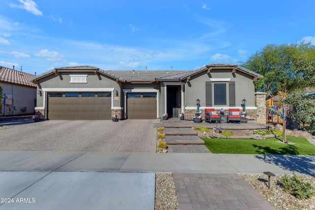 view of front facade with a garage