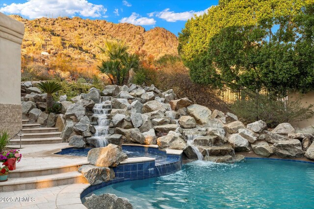 6621 N Arizona Biltmore Cir, Phoenix, AZ 85016 - view of swimming pool