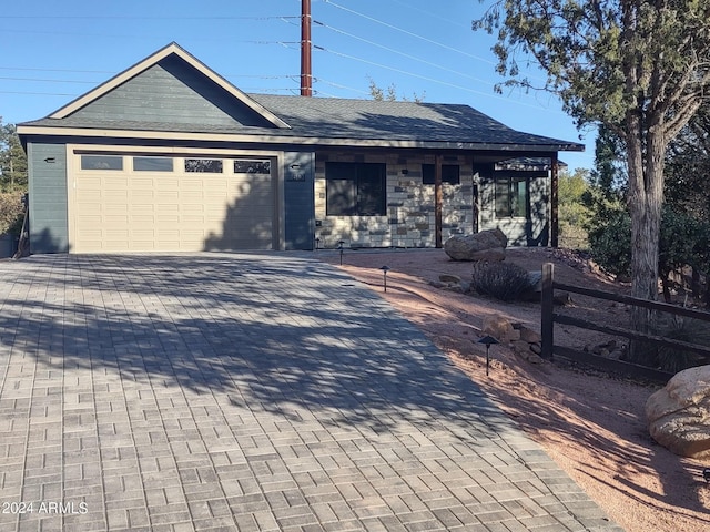 801 W Country Ln, Payson, AZ 85541 - ranch-style home with a garage, decorative driveway, and roof with shingles